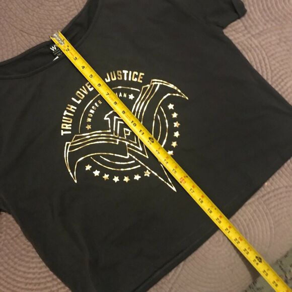 Her Universe NWT Wonder Woman WW84 Junior Large Gray Thick Lounge Crop Top Shirt - Picture 10 of 10